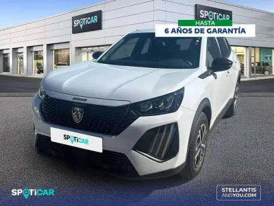 Usado Peugeot 2008 Active 102 CV (75 kW) 2023 Blanco SUV