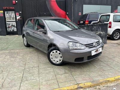 Usado VW Golf V GT 105 HP (77 kW) 2007 Cinzento Sedan