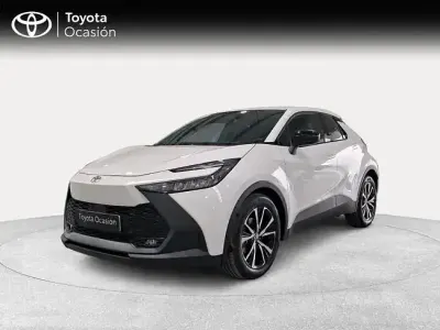 Käytetty Toyota C-HR Advance 140 HP (102 kW) 2025 Valkoinen Katumaasturi