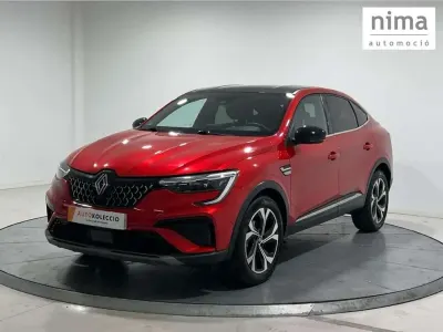Usado Renault Arkana Techno 140 CV (102 kW) 2024 Rojo SUV