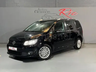 Usado VW Touran Advance 140 CV (102 kW) 2014 Negro Monovolumen