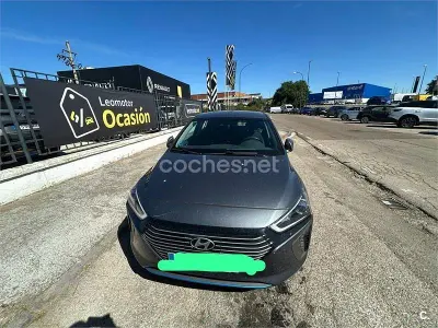 Usado Hyundai Ioniq 141 CV (103 kW) 2018 Gris / plata Utilitario