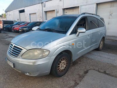 Usado SsangYong Rodius Limited 165 CV (121 kW) 2008 Gris / plata Monovolumen