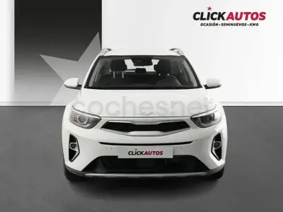 Usado Kia Stonic 100 CV (73 kW) 2026 Blanco SUV