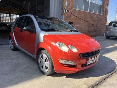Usado Smart ForFour Pure 2006 Rojo Utilitario