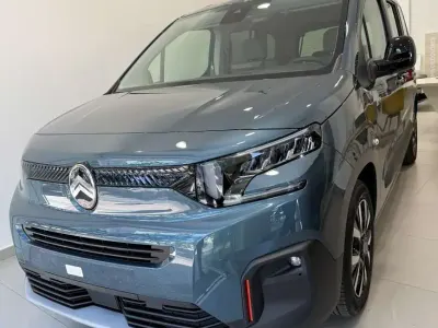 Nuevo Citroën Berlingo 102 CV (75 kW) 2026 Azul Monovolumen