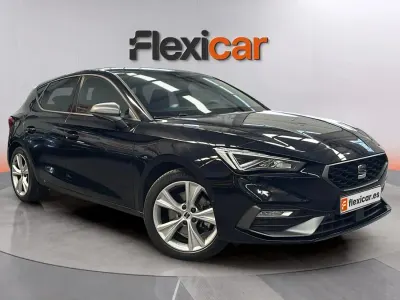 Usado Seat Leon FR 150 CV (110 kW) 2020 Negro Berlina