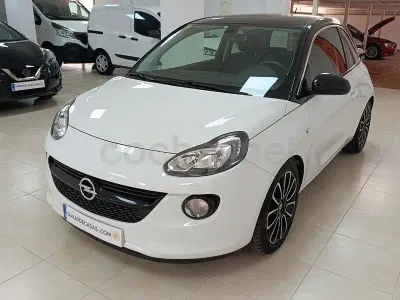 Usado Opel Adam Glam 100 CV (73 kW) 2018 Blanco Utilitario