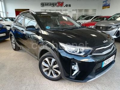 Negro Usado 2022 Kia Stonic Plus SUV | 13.500 € (Precio justo)