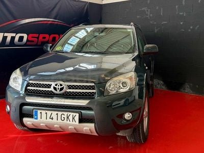 Käytetty Toyota RAV4 150 HP (110 kW) 2010 Vihreä Katumaasturi