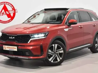 Usado Kia Sorento 232 CV (170 kW) 2023 Rojo SUV