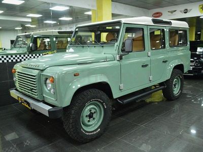 Usado Land Rover Defender SE 122 CV (89 kW) 2009 Verde Familiar
