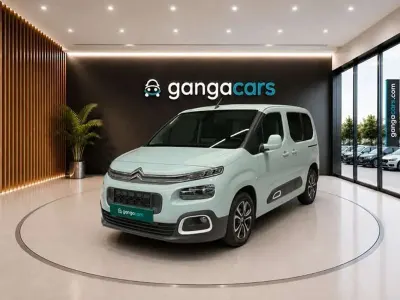 Usado Citroën Berlingo Feel 110 CV (80 kW) 2020 Verde Monovolumen