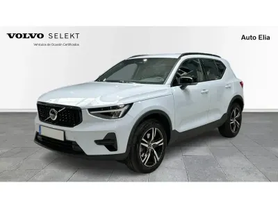Usado Volvo XC40 Plus 163 CV (119 kW) 2025 Azul SUV