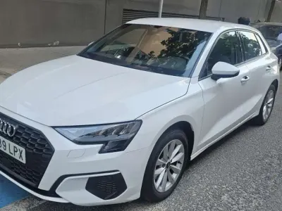 Usado Audi A3 Sportback Advanced 110 CV (80 kW) 2021 Blanco Utilitario