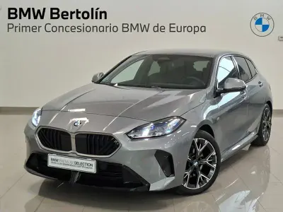 Usado BMW 120 Comfort Edition 163 CV (119 kW) 2025 Gris / plata Utilitario