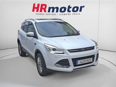 Usado Ford Kuga Titanium 141 CV (103 kW) 2014 Blanco SUV
