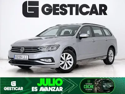 Usado VW Passat Business 122 CV (89 kW) 2020 Gris / plata Familiar