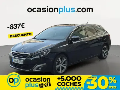 Usado Peugeot 308 Allure 120 CV (88 kW) 2017 Negro Familiar