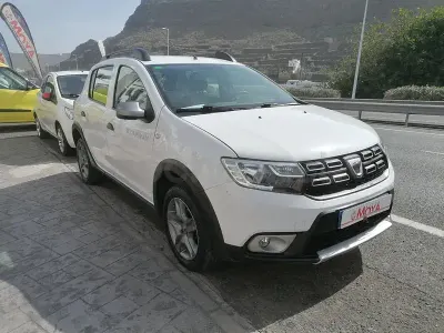 Usado Dacia Sandero Stepway 90 CV (66 kW) 2017 Blanco Berlina