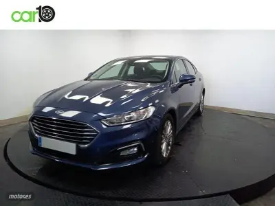 Usado Ford Mondeo Titanium 187 CV (137 kW) 2021 Azul Berlina