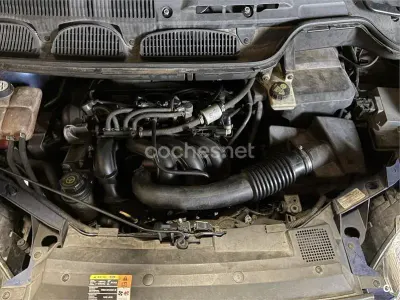 Usado Ford C-MAX 100 CV (73 kW) 2007 Azul Monovolumen