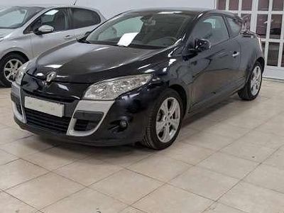 Usado Renault Mégane III Dynamique 131 CV (96 kW) 2011 Negro Utilitario