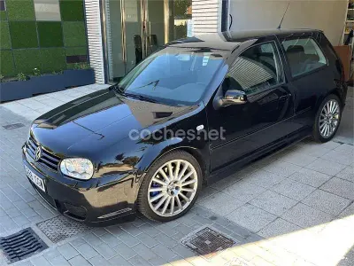 Usado VW Golf IV R 241 CV (177 kW) 2003 Negro Berlina