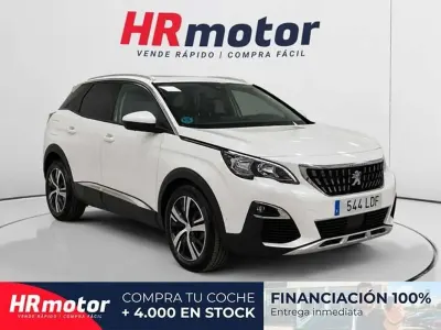 Usado Peugeot 3008 Allure 131 CV (96 kW) 2019 Blanco SUV