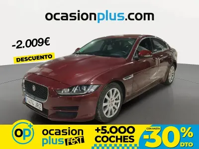 Usado Jaguar XE Pure 180 HP (132 kW) 2016 Vermelho Sedan