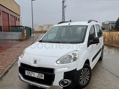 Usado Peugeot Partner Tepee Active 92 CV (67 kW) 2015 Blanco Monovolumen