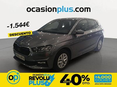 Usado Skoda Fabia Selection 95 CV (69 kW) 2025 Gris Berlina