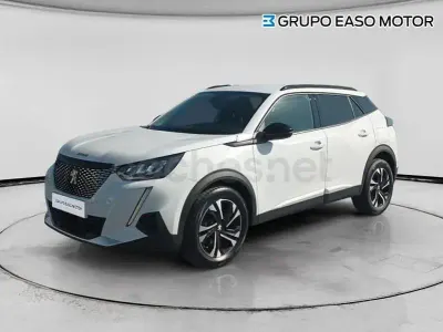 Usado Peugeot 2008 Allure 110 CV (80 kW) 2022 Blanco SUV