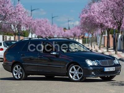 Usado Mercedes C180 Elegance 143 CV (105 kW) 2004 Azul Familiar