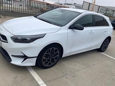 Blanco Usado 2024 Kia Ceed Style Utilitario | 20.000 € (Precio justo)