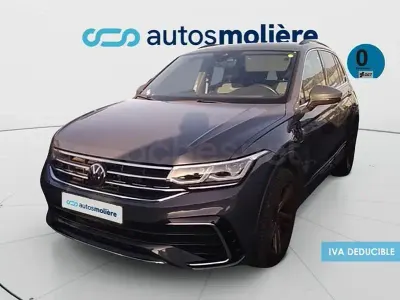 Usado VW Tiguan R-line 245 CV (180 kW) 2022 Gris / plata SUV