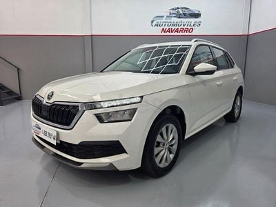 Usado Skoda Kamiq Ambition 110 CV (80 kW) 2021 Blanco SUV