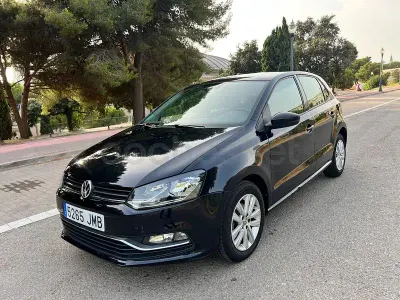 Usado VW Polo Edition 75 CV (55 kW) 2016 Negro Berlina