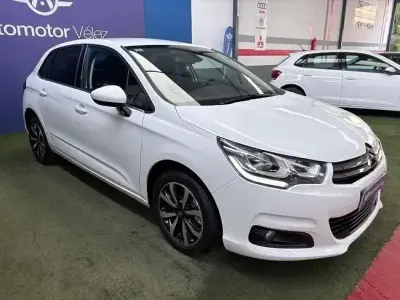 Używany Citroën C4 Tonic 101 KM (74 kW) 2018 Biały Sedan/Limuzyna