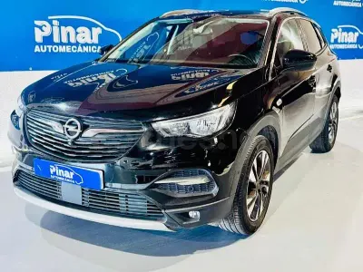 Usado Opel Grandland X Excellence 120 CV (88 kW) 2017 Negro SUV