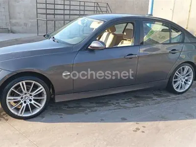 Usado BMW 320 150 CV (110 kW) 2007 Gris / plata Berlina