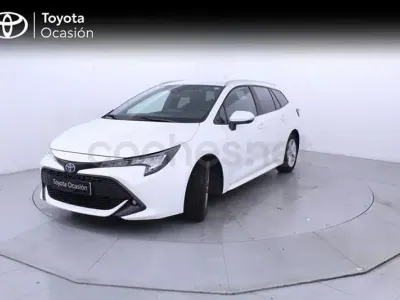 Usado Toyota Corolla Active 122 CV (89 kW) 2022 Blanco Familiar