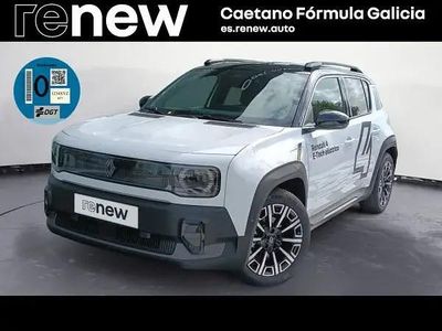 Begagnad Renault R5 Iconic 110 kW (150 HK) 2025 Vit Halvkombi