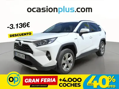 Usado Toyota RAV4 Style 218 CV (160 kW) 2021 Blanco SUV