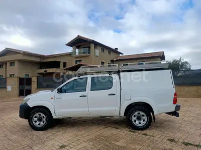Usado Toyota HiLux 144 CV (105 kW) 2013 Blanco Pickup/Camioneta