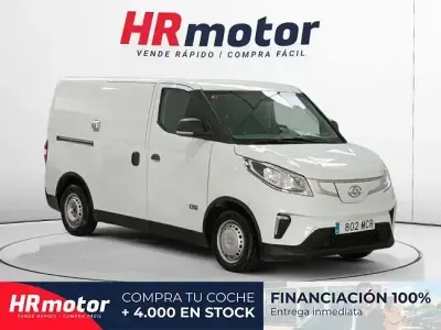 Usado Maxus eDeliver 3 89 kW (122 HP) 2022 Branco Van