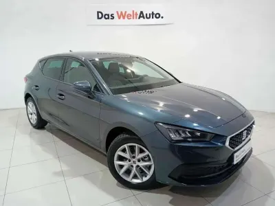 Käytetty Seat Leon ST FR 116 HP (85 kW) 2024 Harmaa Farmari