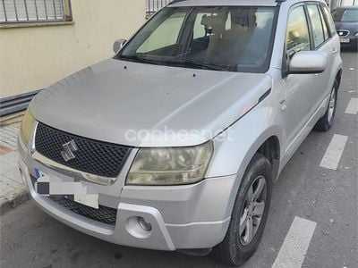 Usado Suzuki Grand Vitara 129 CV (94 kW) 2007 Gris / plata SUV