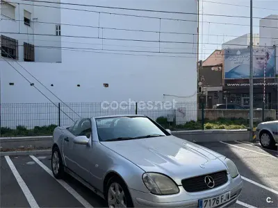 Usado Mercedes SLK200 136 CV (100 kW) 1997 Blanco Descapotable