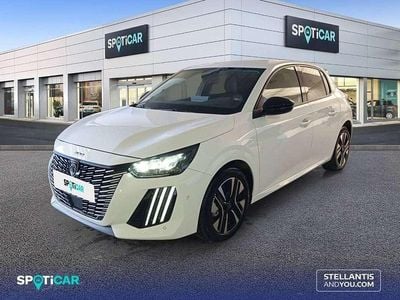 Usado Peugeot 208 Allure 111 CV (81 kW) 2025 Blanco Utilitario